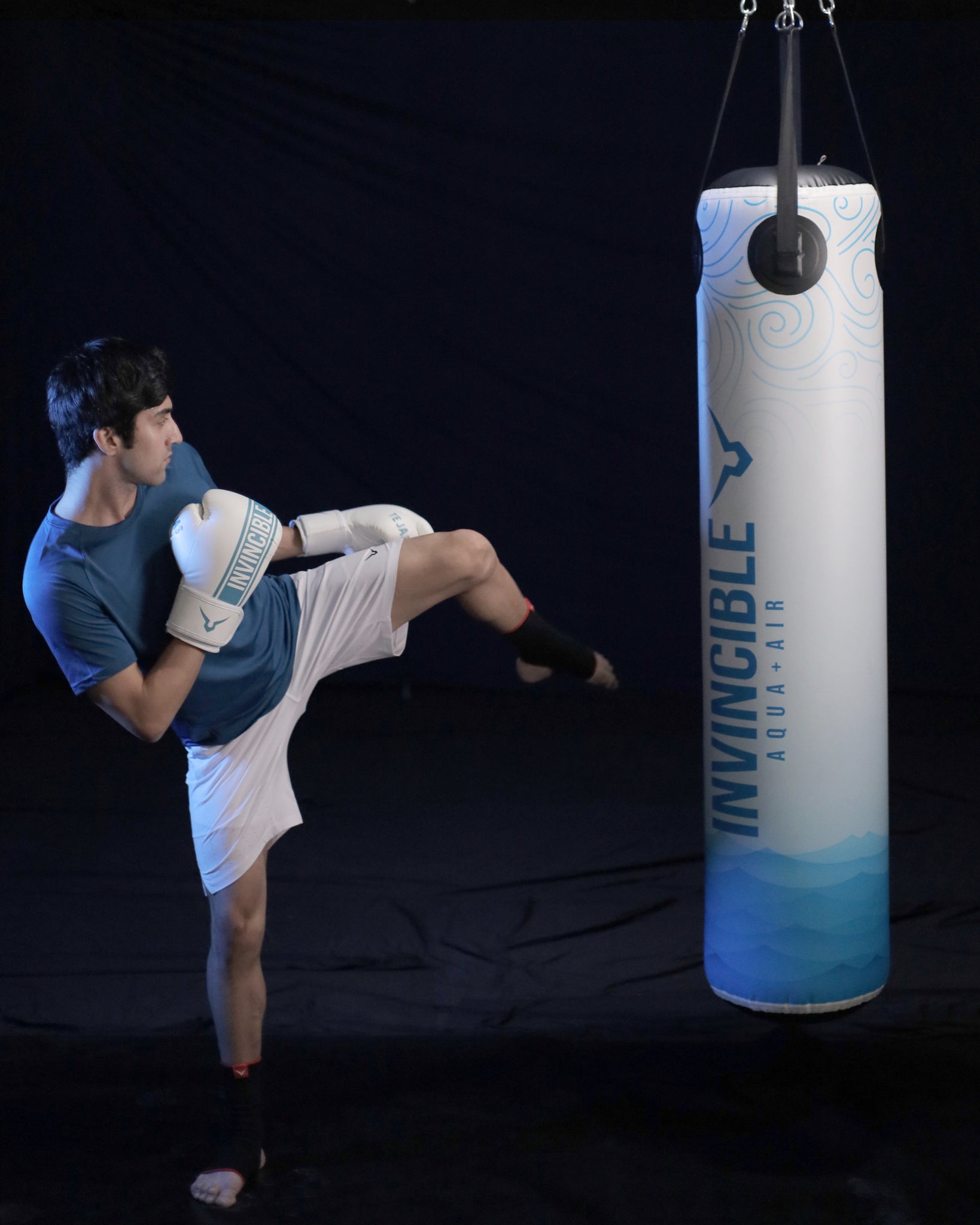 Invincible Classic Aqua Air Punching Bag