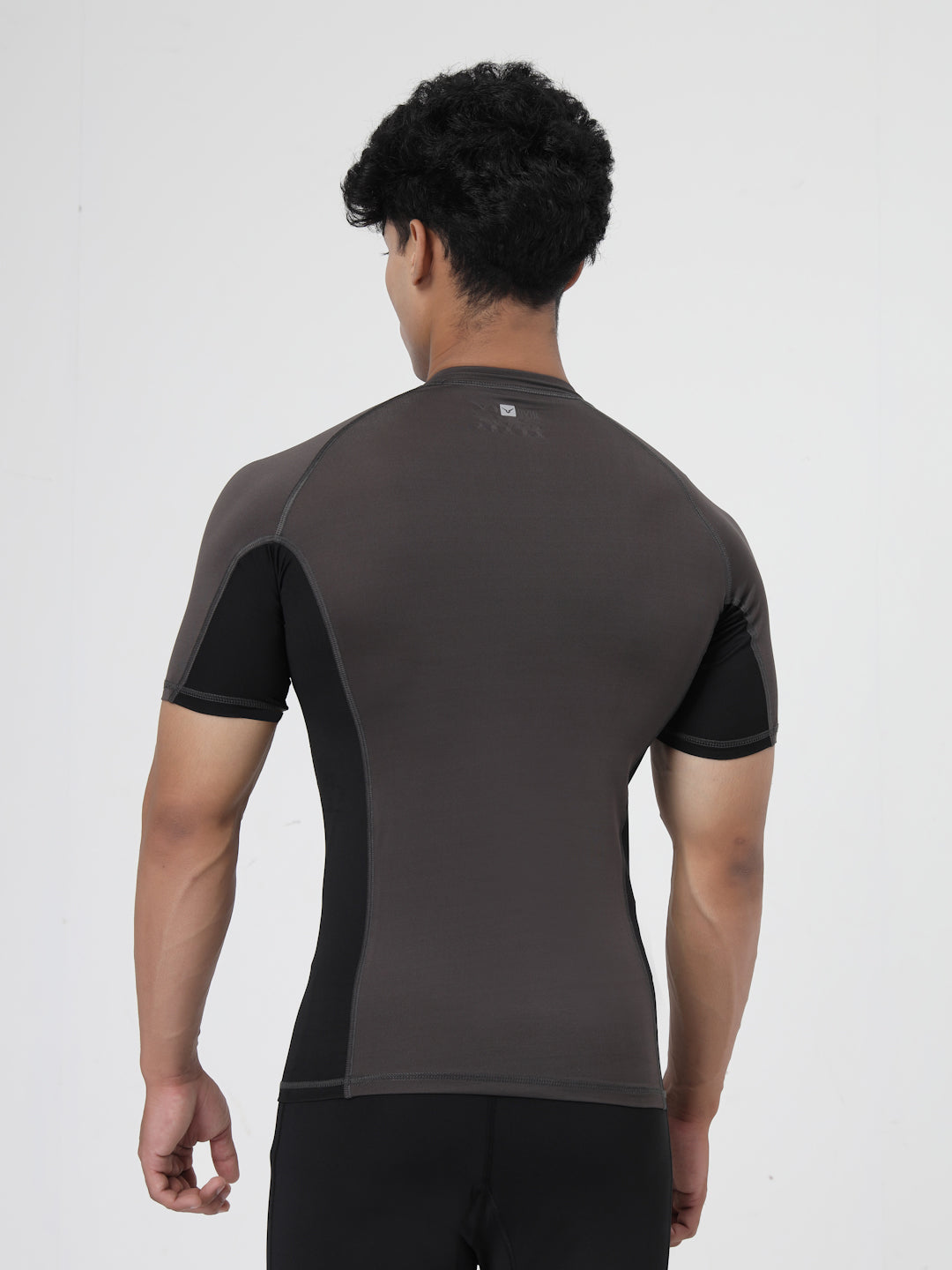 Invincible Men's Color Block Base Layer Compression Tee