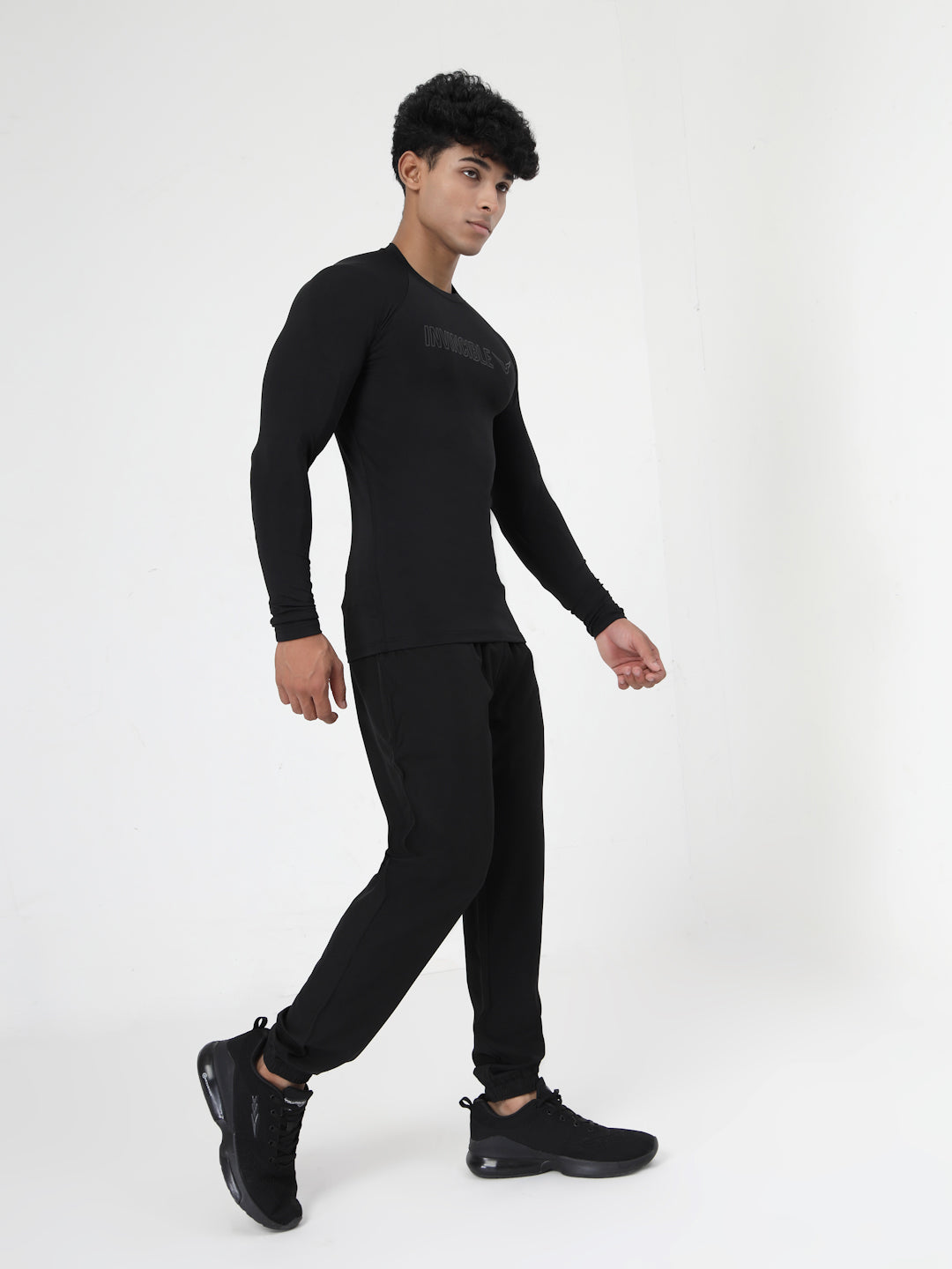 Invincible Men's Long Sleeve Rash Guard