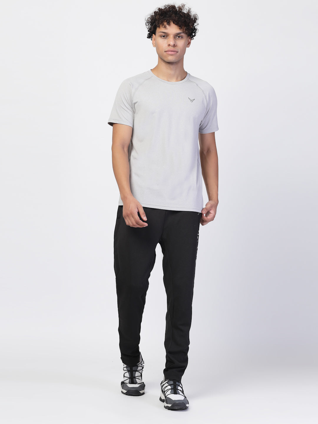 Invincible Men's Round Neck Gym Tee