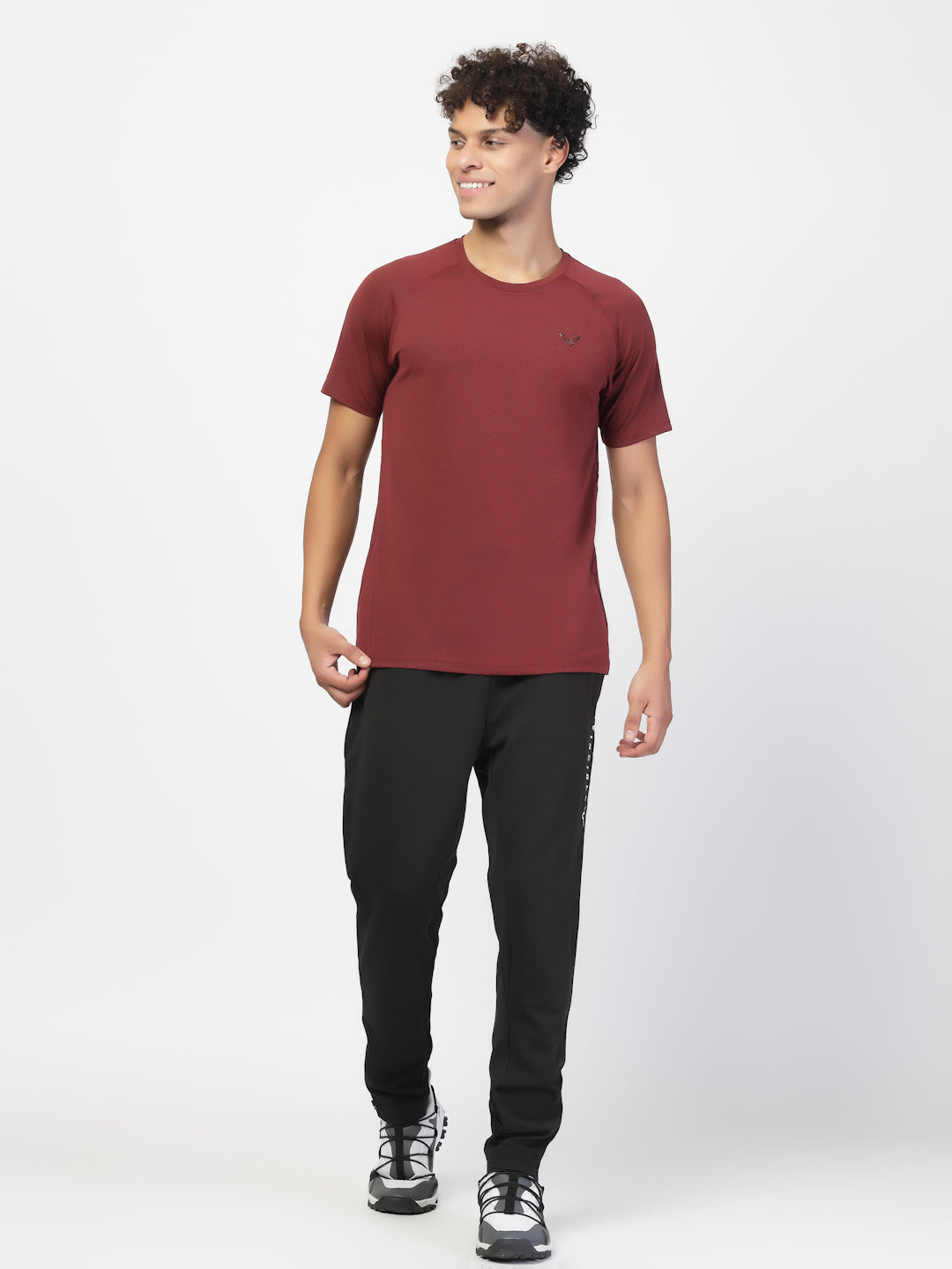 Invincible Men's Round Neck Gym Tee