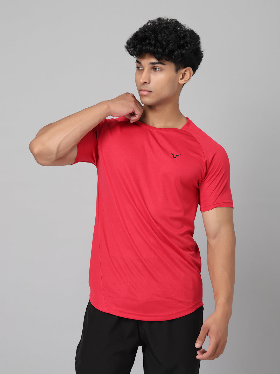 Invincible Men’s Scoop Round Neck Tee