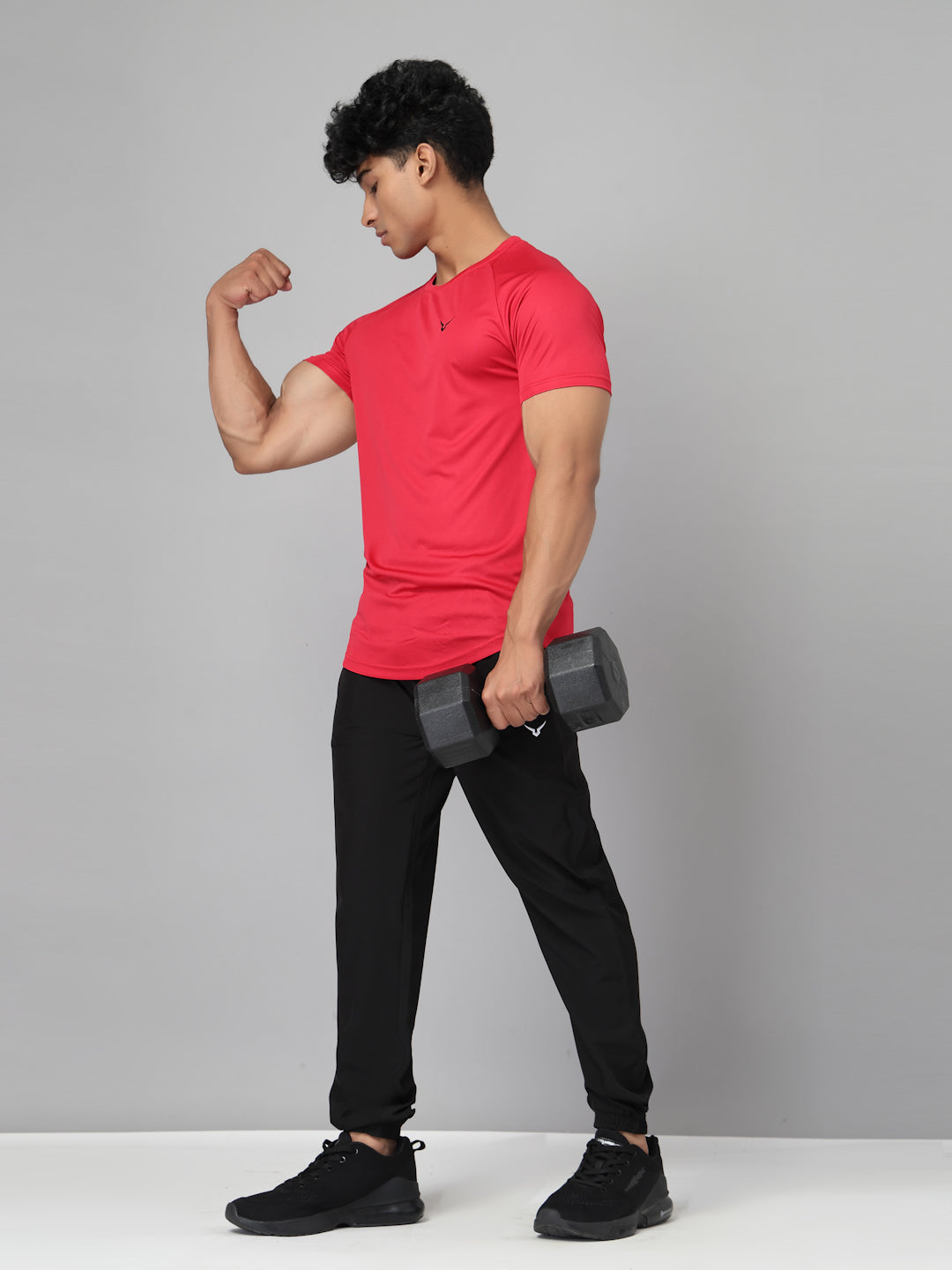 Invincible Men’s Scoop Round Neck Tee