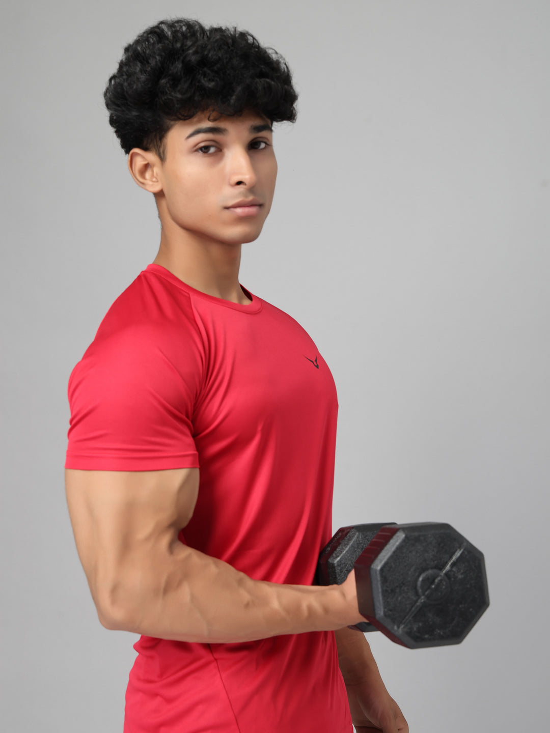 Invincible Men’s Scoop Round Neck Tee