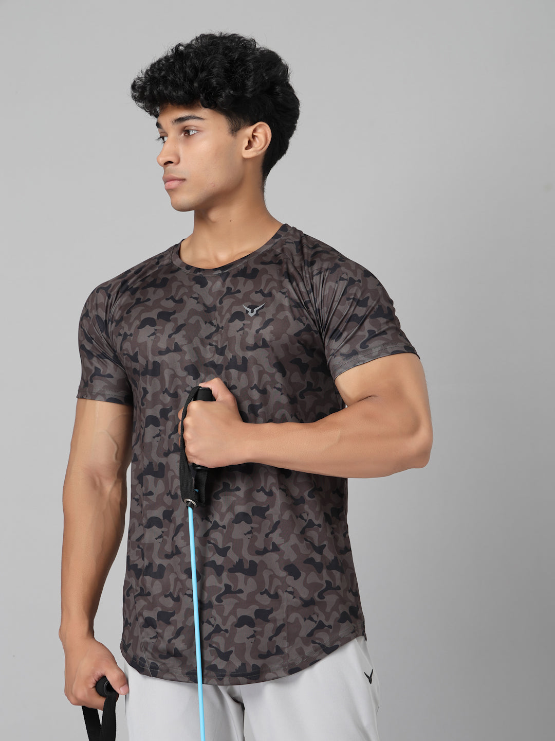 Invincible Men’s Scoop Round Neck Tee