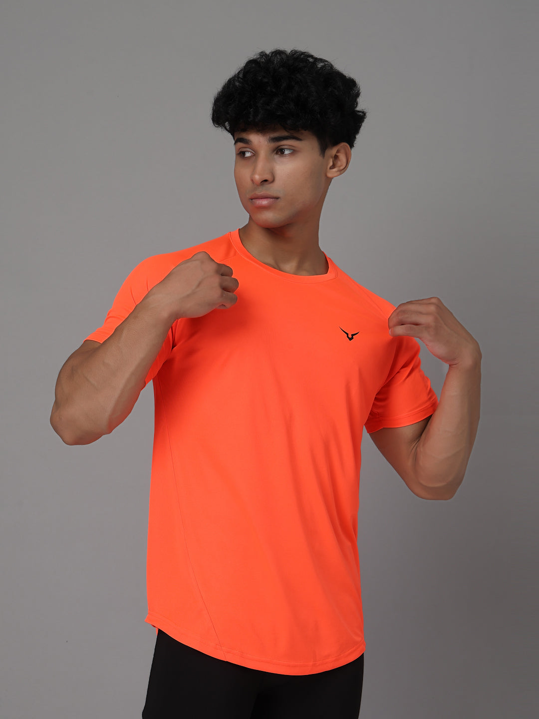 Invincible Men’s Scoop Round Neck Tee