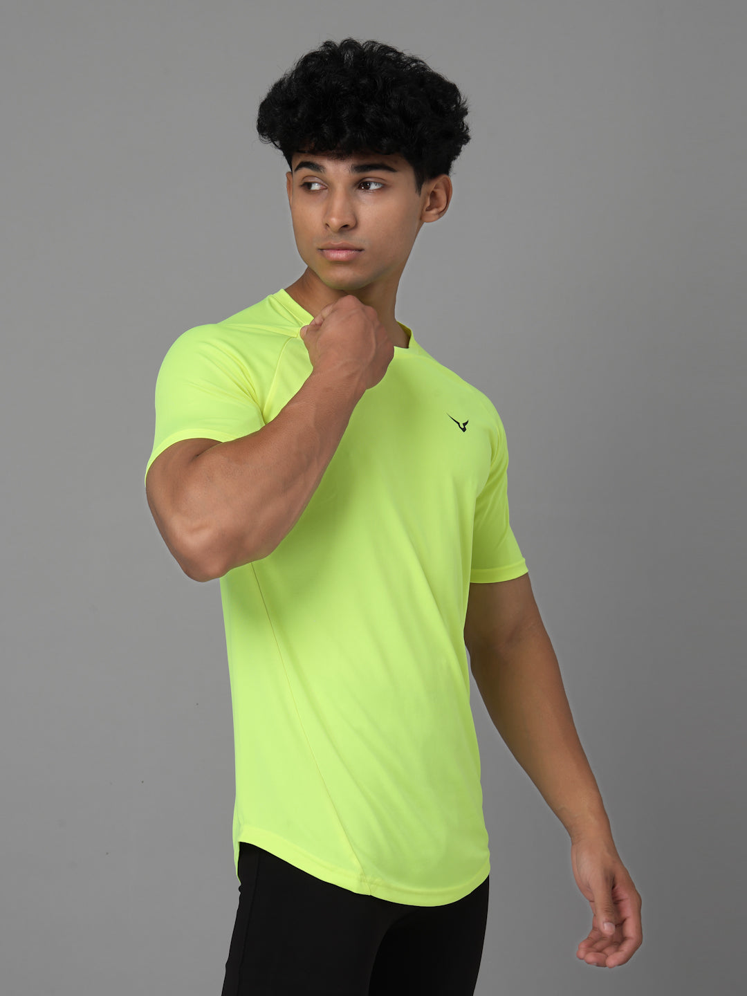 Invincible Men’s Scoop Round Neck Tee