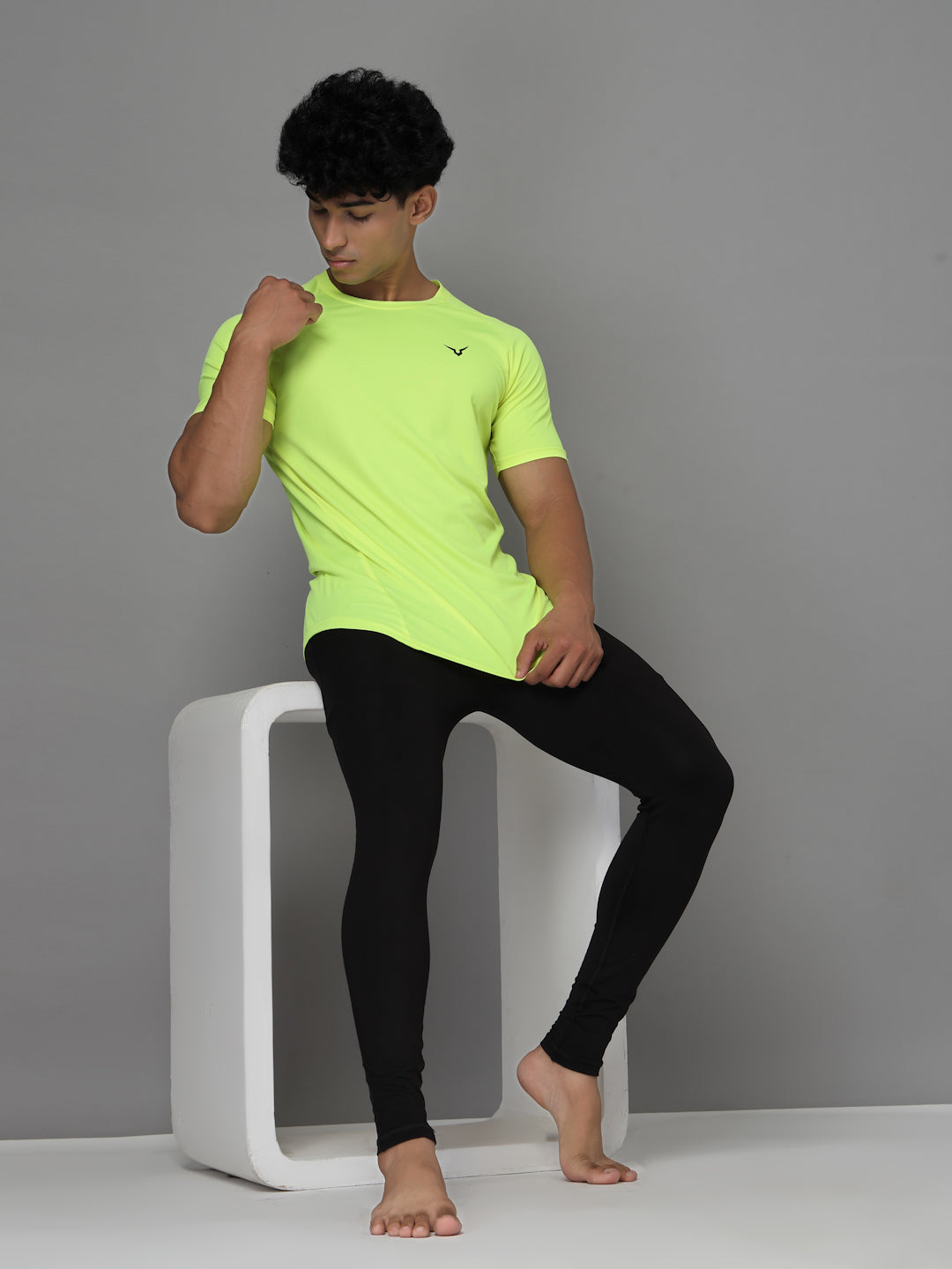 Invincible Men’s Scoop Round Neck Tee