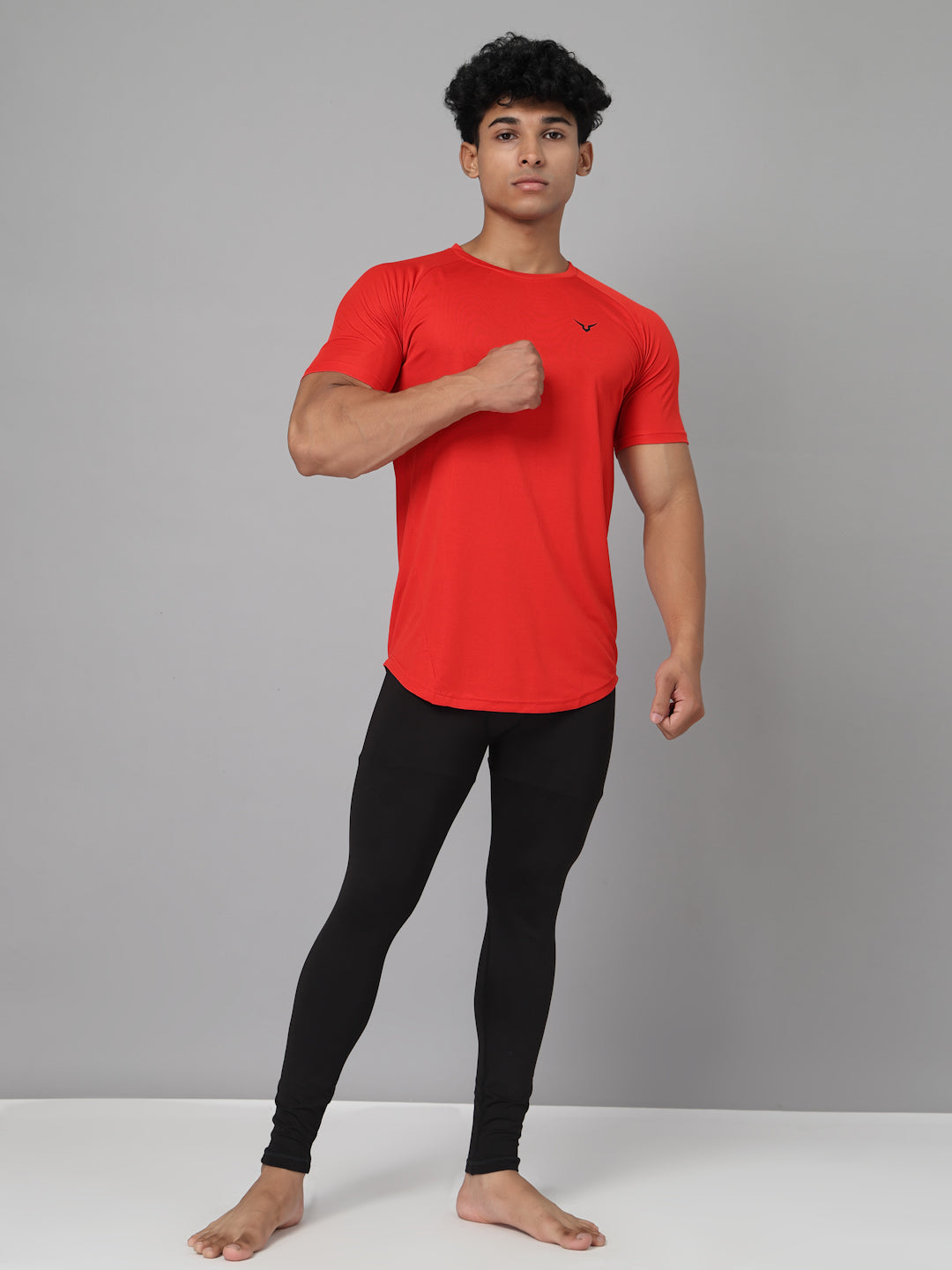 Invincible Men’s Scoop Round Neck Tee