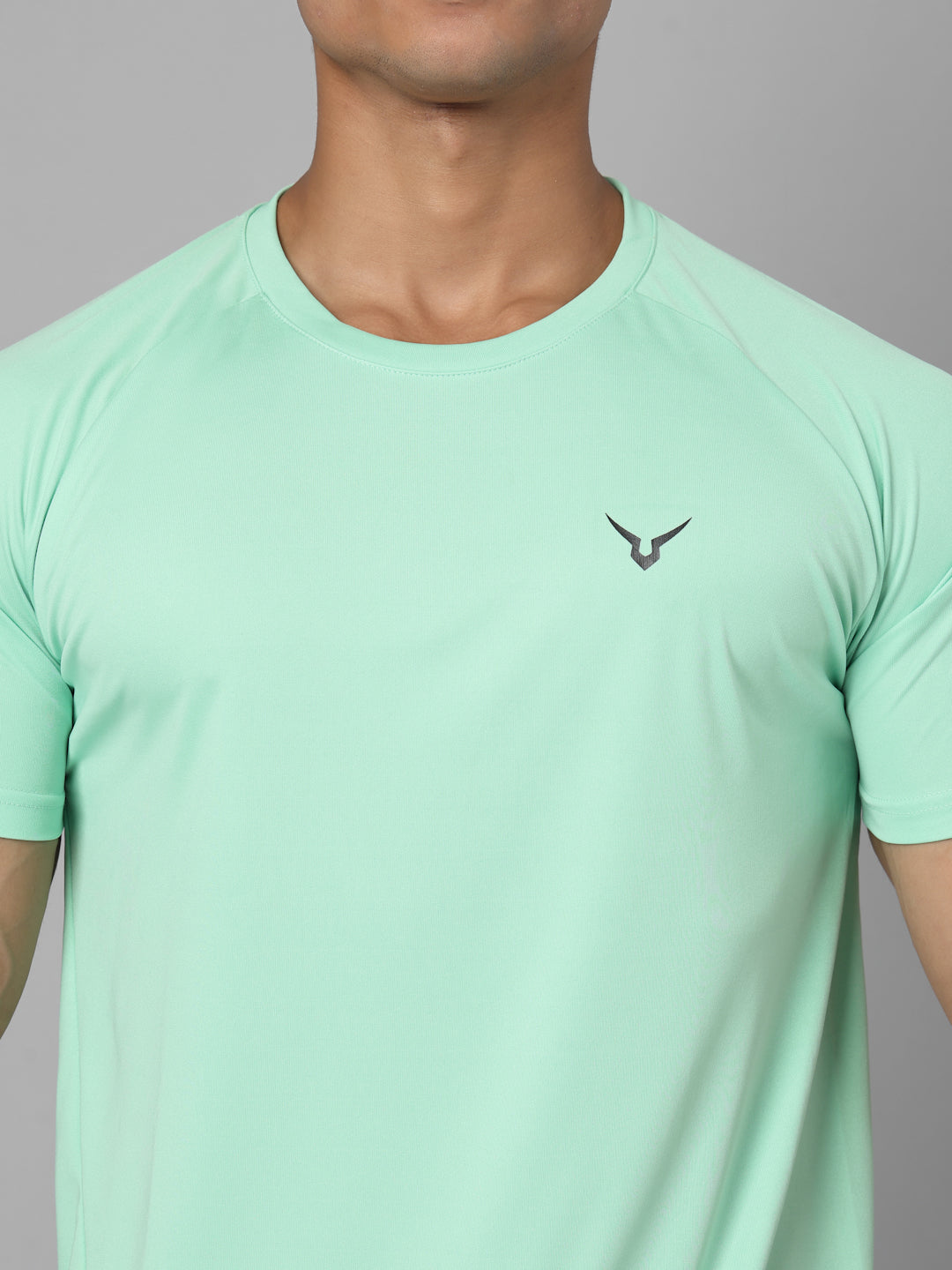 Invincible Men’s Scoop Round Neck Tee