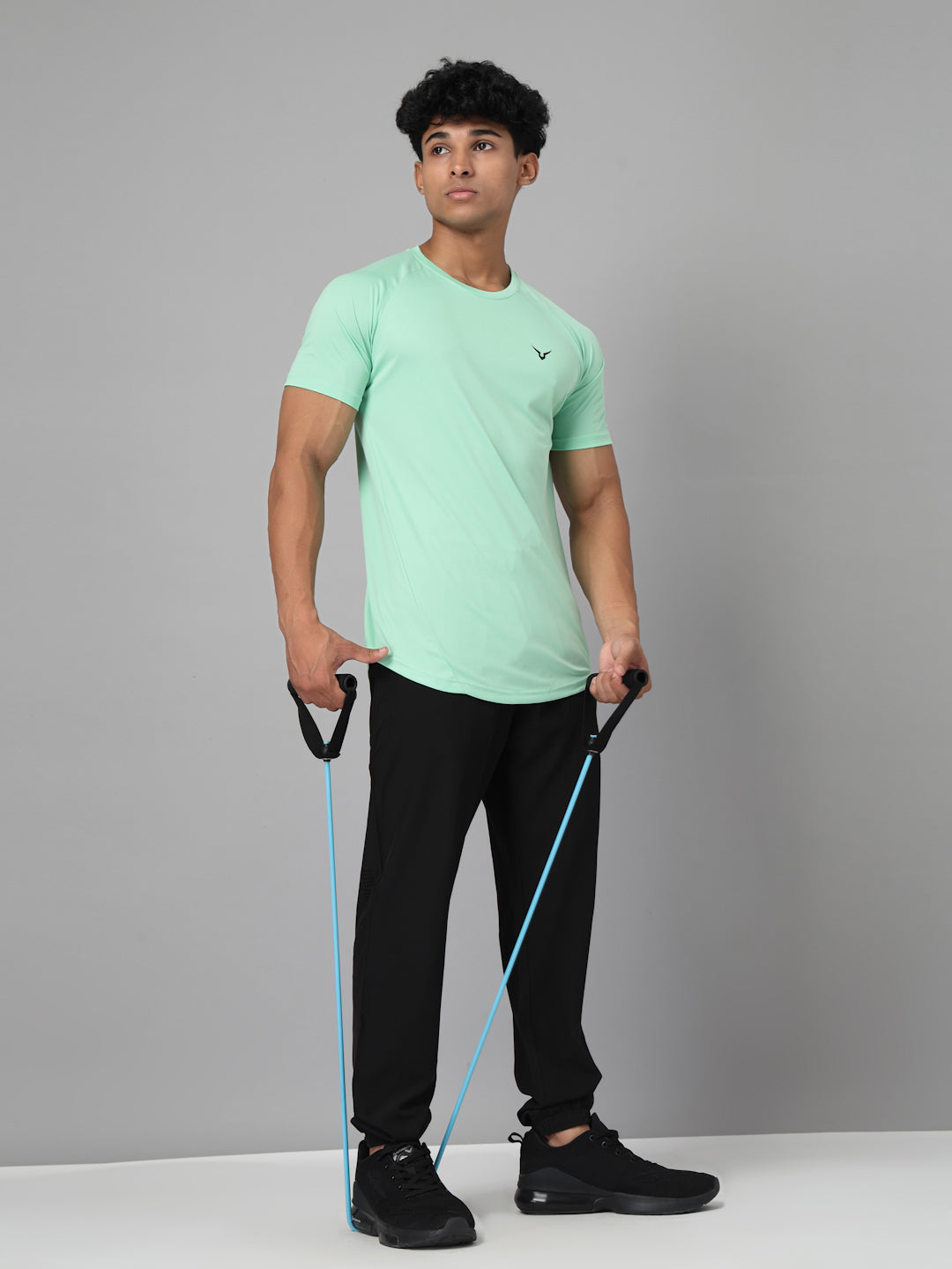 Invincible Men’s Scoop Round Neck Tee