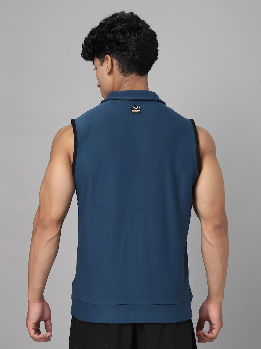 Invincible Men's Gym Sleeveless Jacket