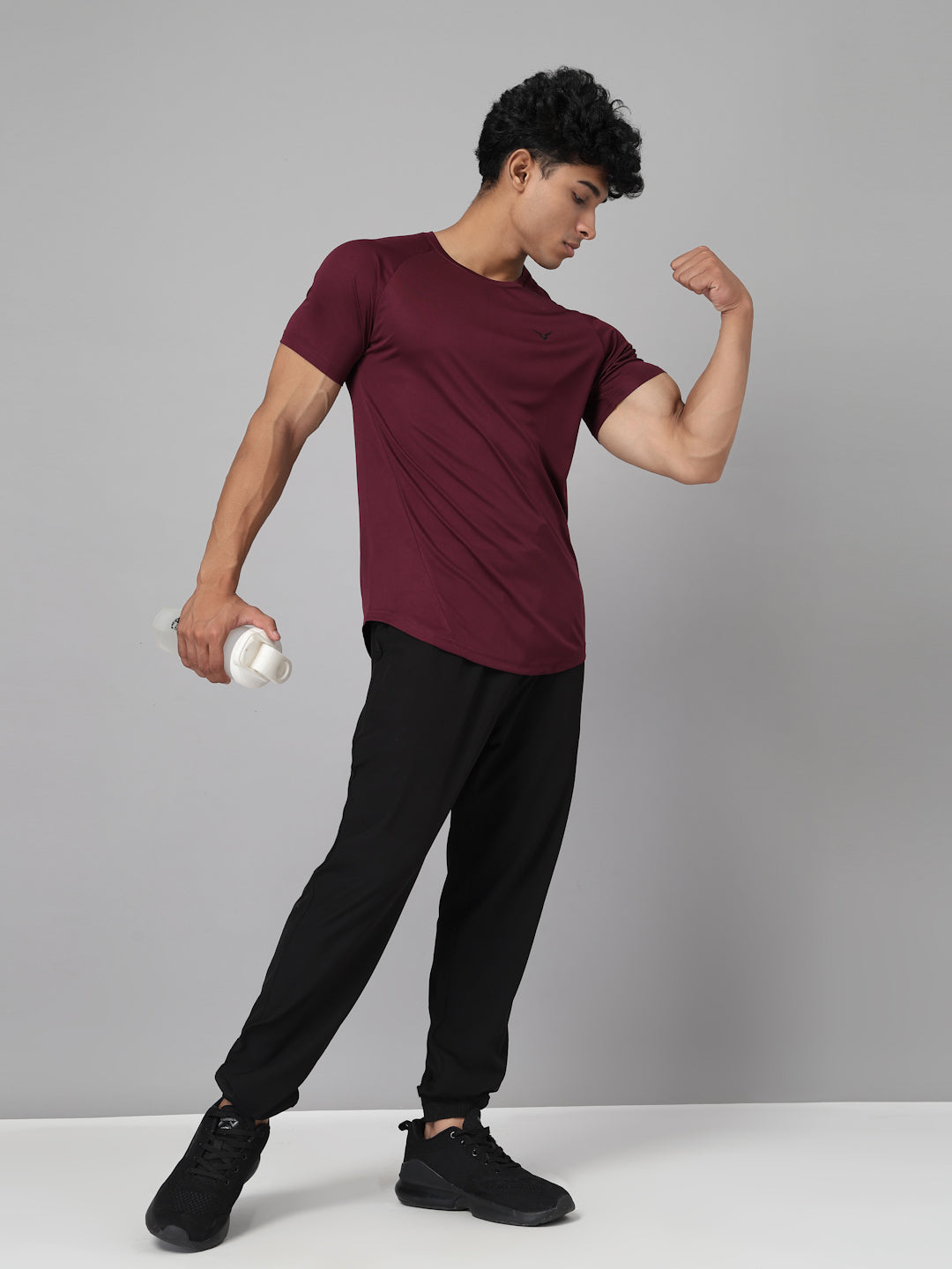 Invincible Men’s Scoop Round Neck Tee