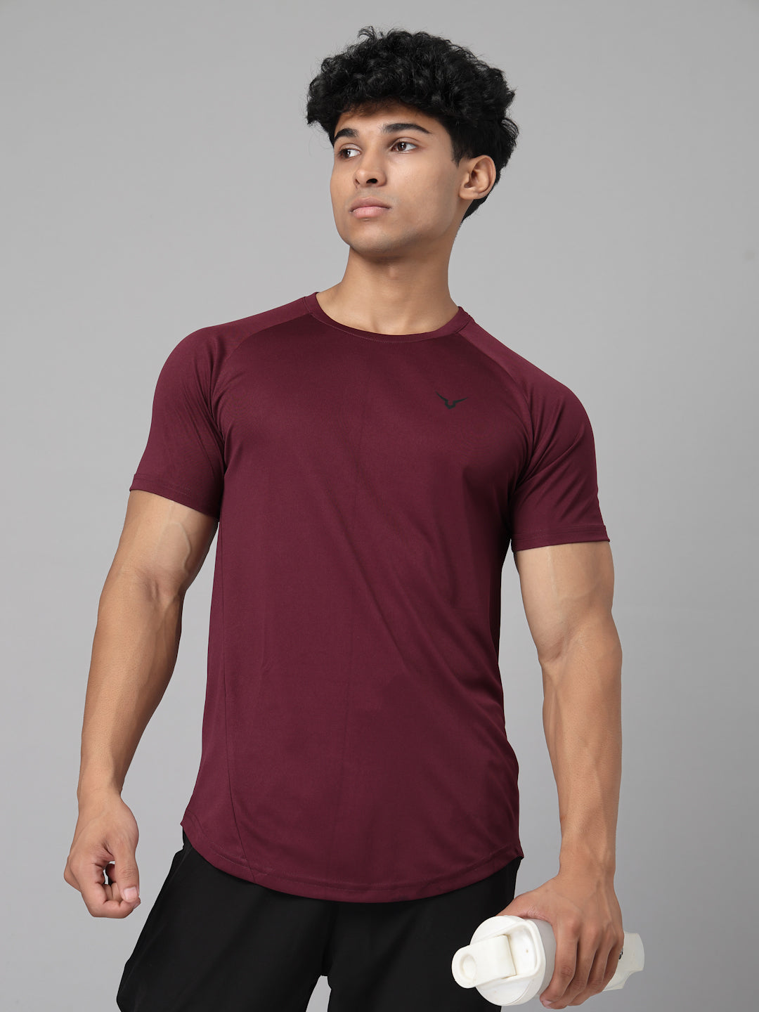 Invincible Men’s Scoop Round Neck Tee