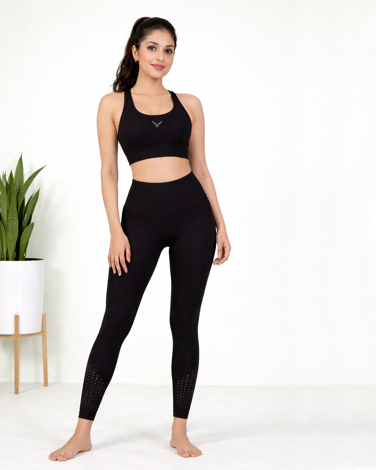 Invincible Women's Yoga Training Strap Sports Bra