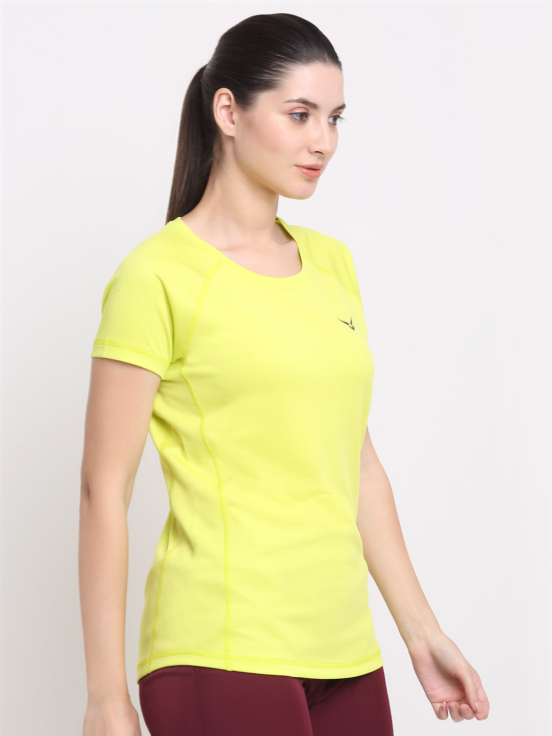 Invincible Women’s Gym Yoga Solid Tee