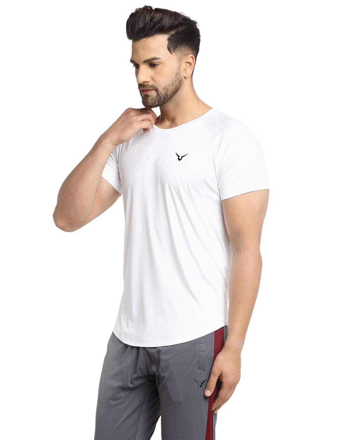 Invincible Men’s Scoop Round Neck Tee