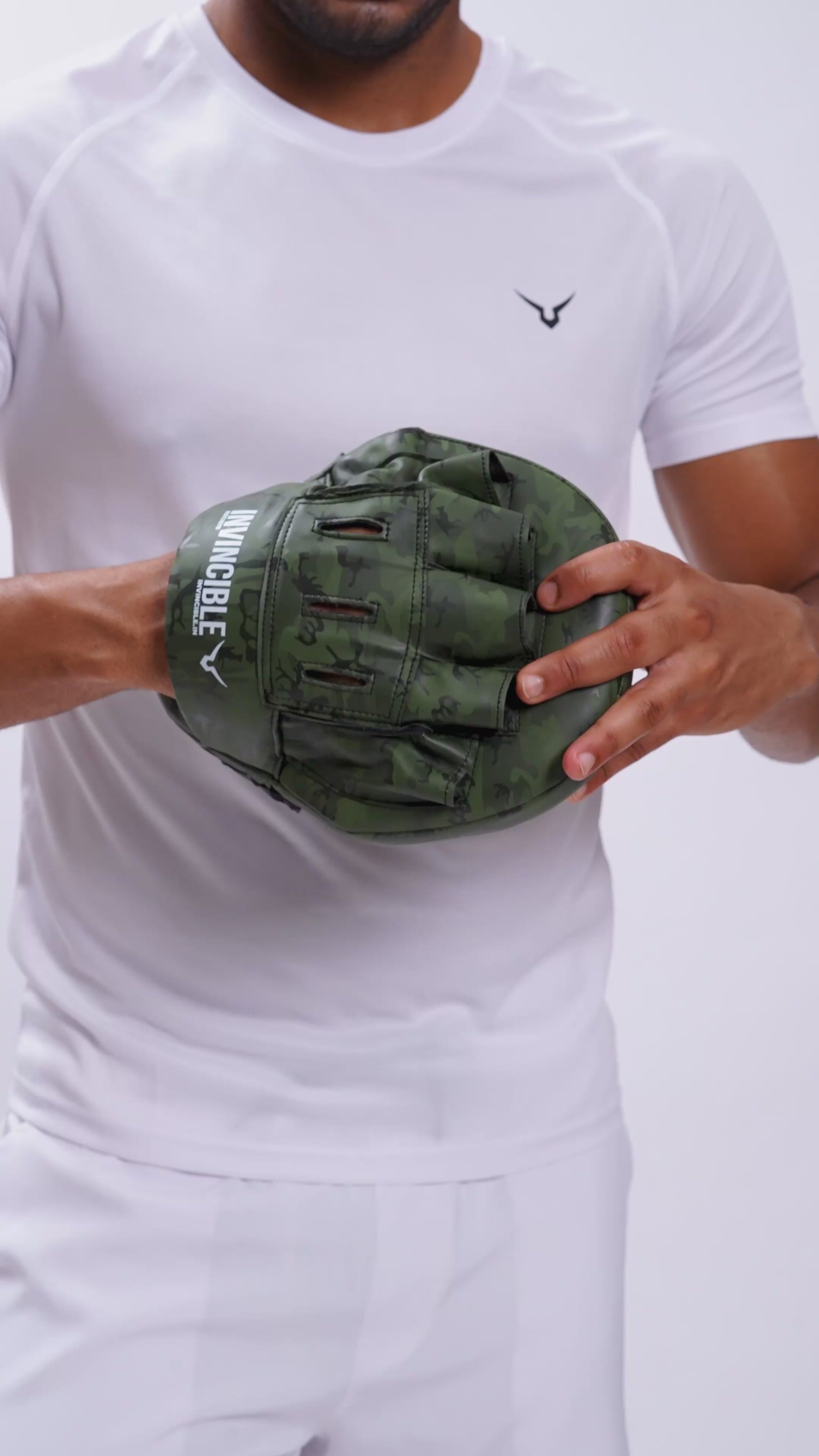 Invincible Commando Punch Mitts, Focus Pad Boxing