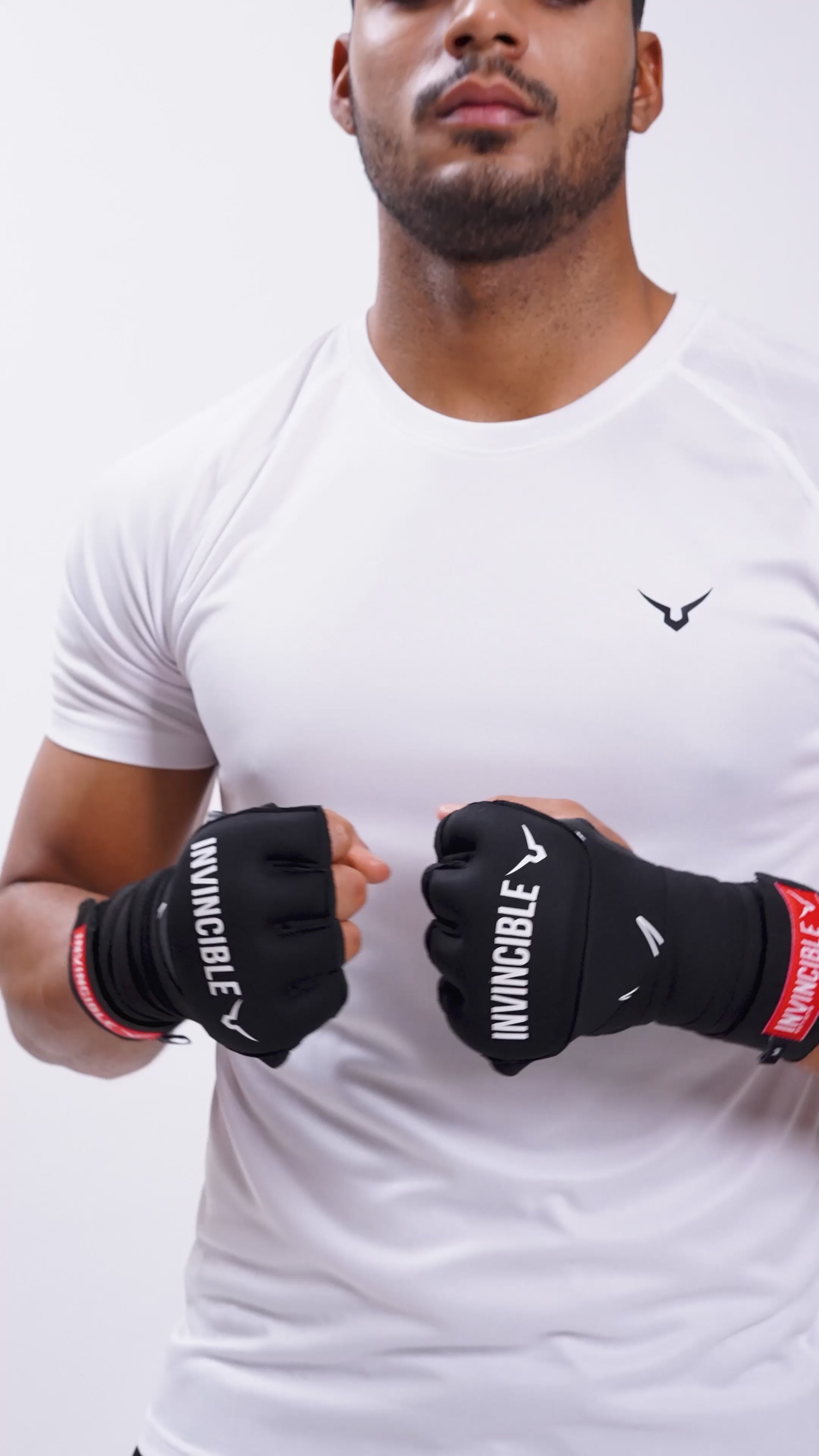 Invincible Gel Inner Glove with 2.5 Meter Handwrap