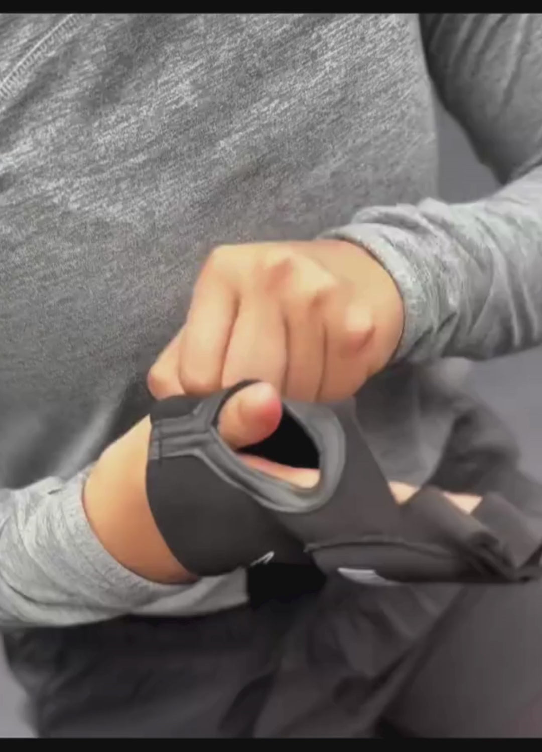 Invincible Gel Inner Glove with 2.5 Meter Handwrap