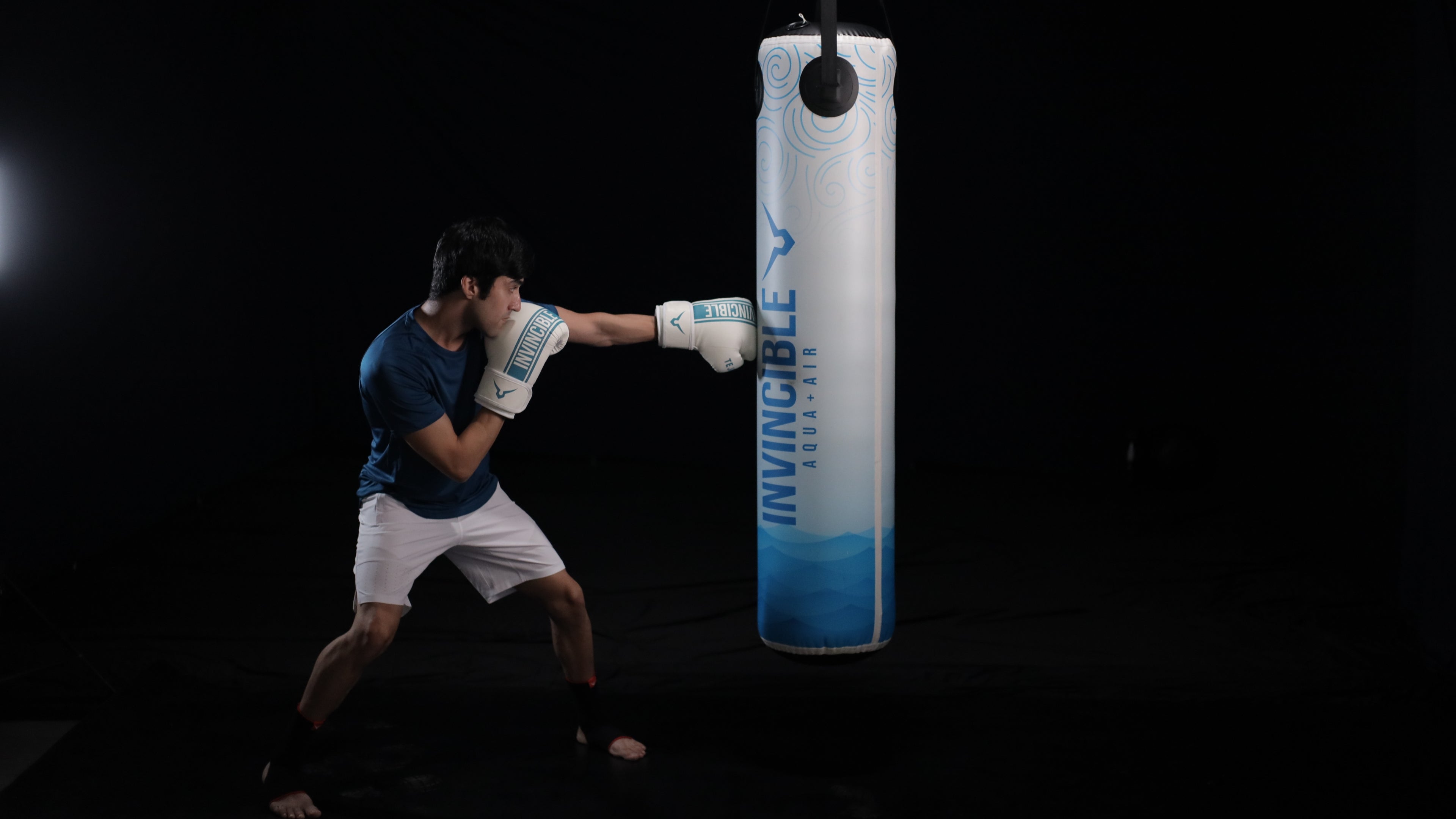 Invincible Classic Aqua Air Punching Bag