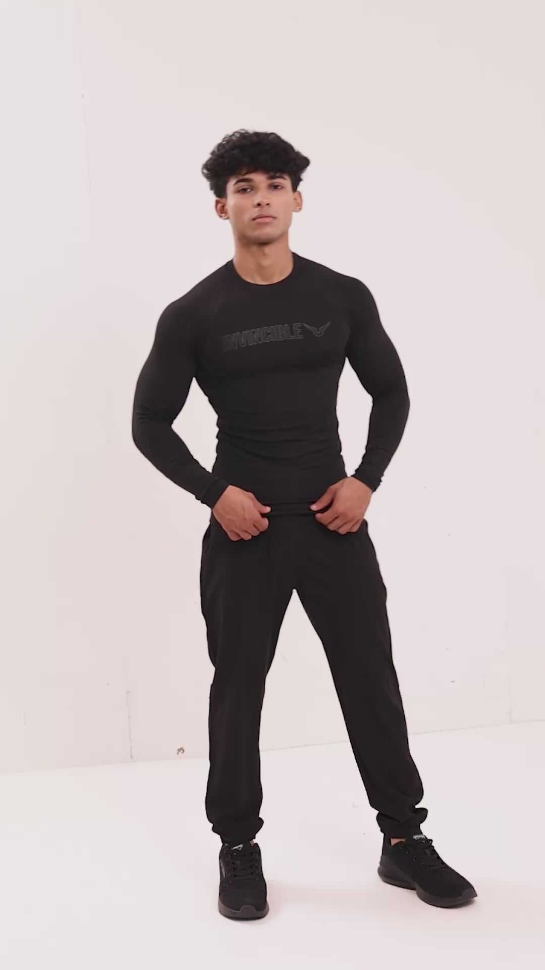 Invincible Men's Long Sleeve Rash Guard