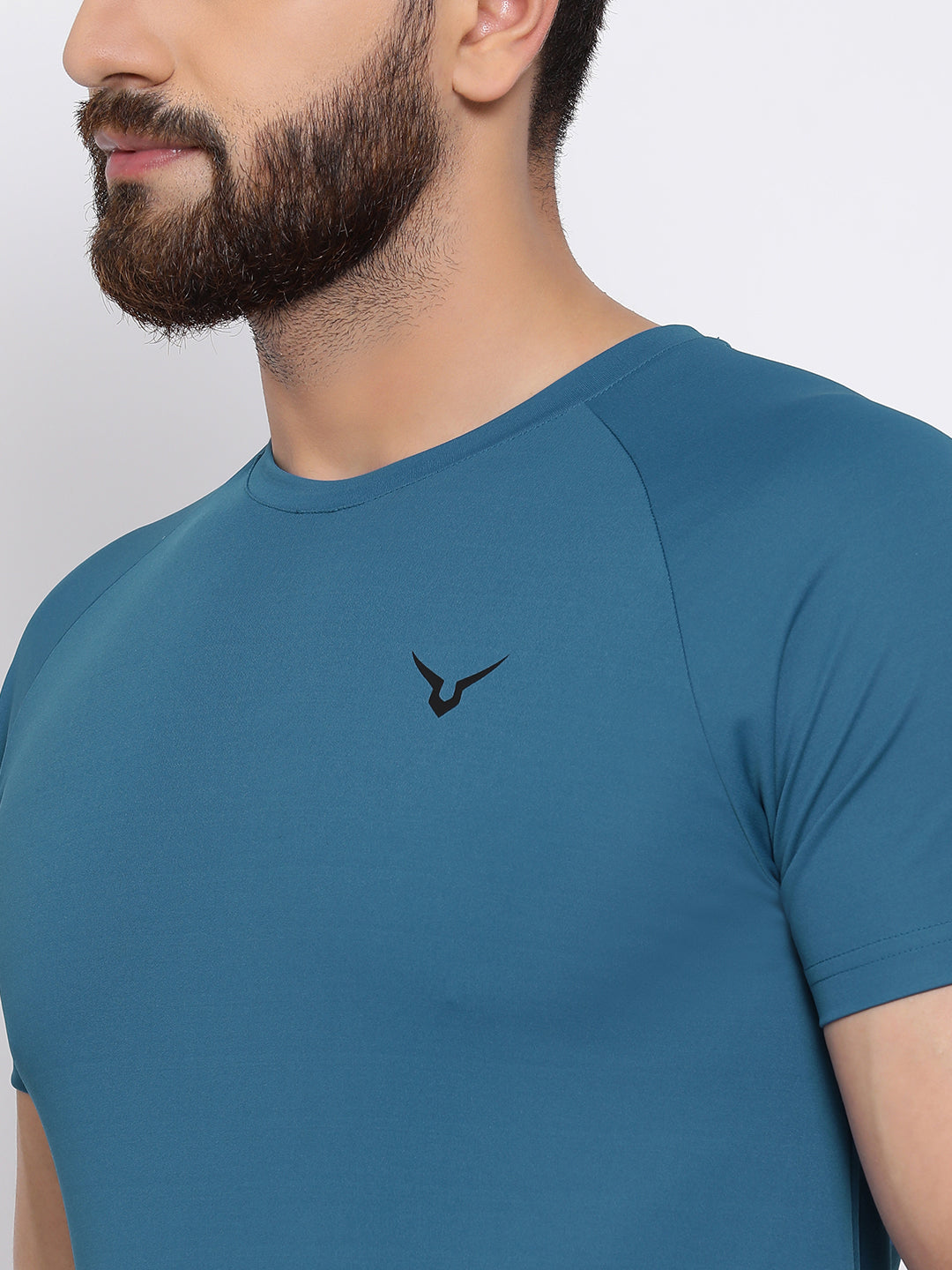 Invincible Men’s Scoop Round Neck Tee