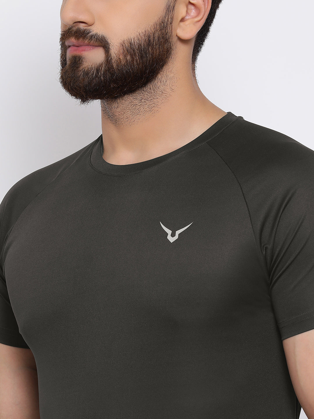 Invincible Men’s Scoop Round Neck Tee