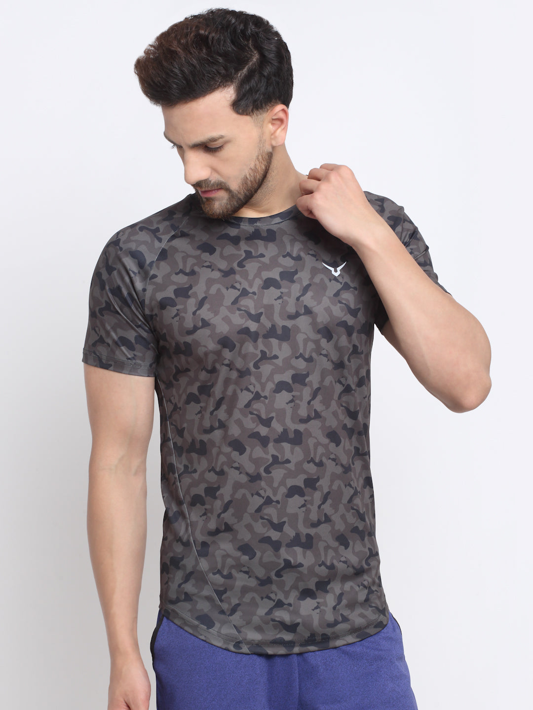 Invincible Men’s Scoop Round Neck Tee