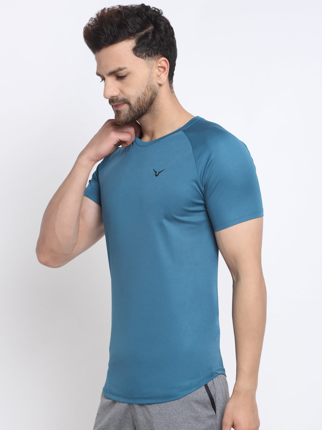 Invincible Men’s Scoop Round Neck Tee