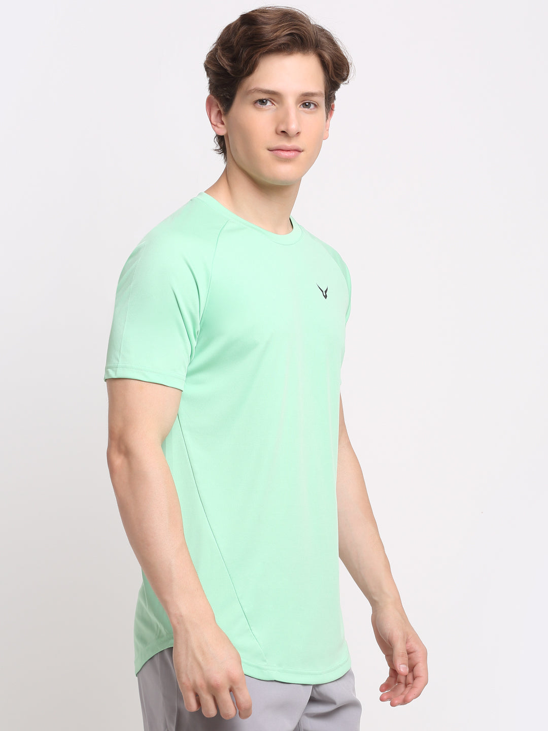 Invincible Men’s Scoop Round Neck Tee