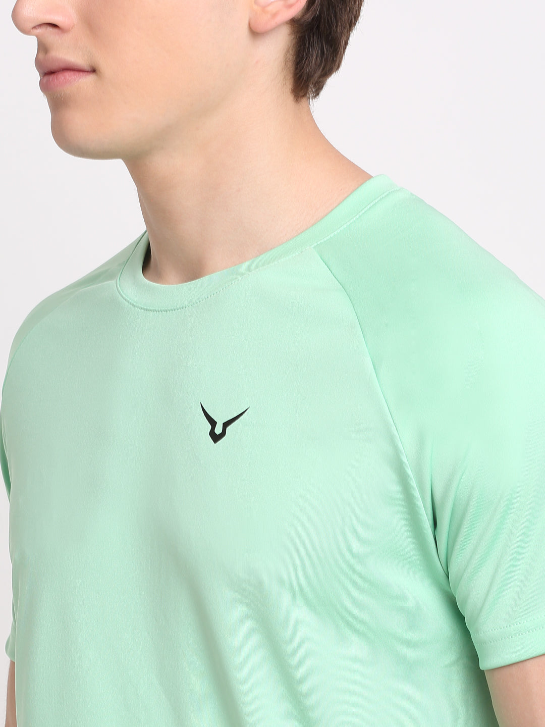 Invincible Men’s Scoop Round Neck Tee