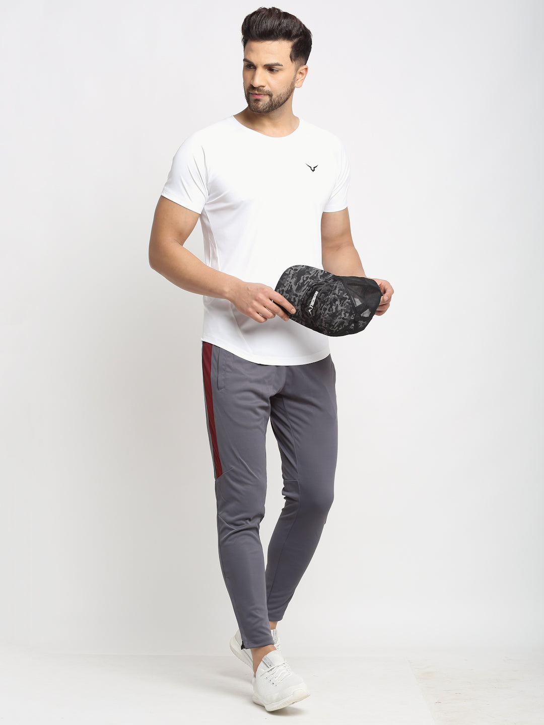 Invincible Men’s Scoop Round Neck Tee